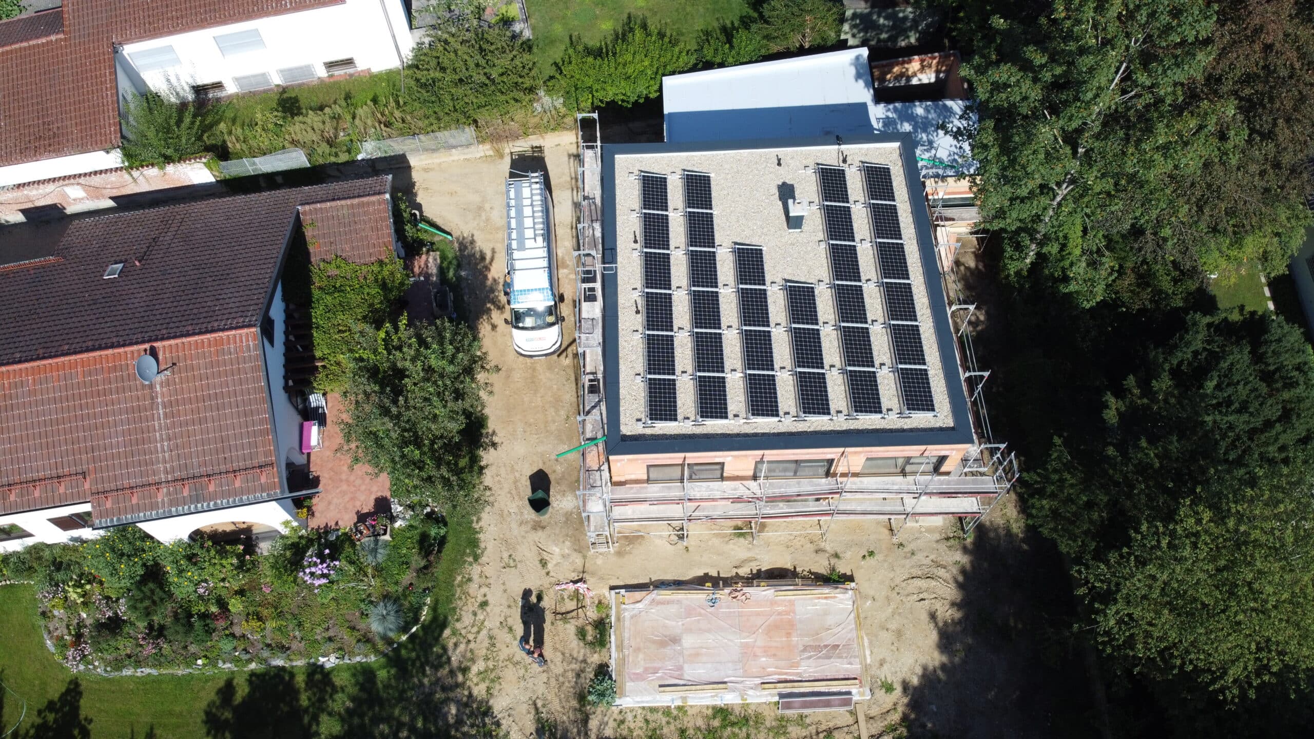 PV-Anlage Landshut_Solarwatt_sonnenBatterie_ZEO-SOLAR Flachdach